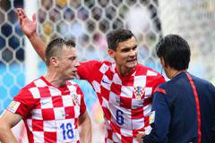 Футболни легенди се възмутиха от подпирането на Бразилия срещу Хърватия