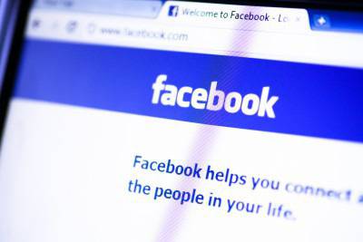 Facebook посяга на мобилните оператори
