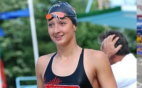 Нина Рангелова с нов национален рекорд на 400м кроул - SportVox