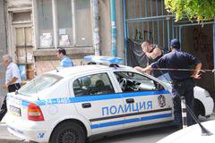 Намериха труп на млад мъж в центъра на София (снимки+видео)