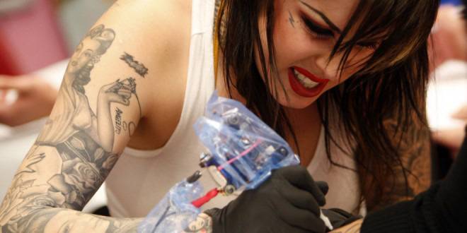 За и против татуировките