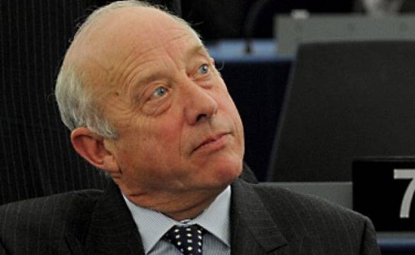 Британски евродепутат с остри думи за българи и румънци
