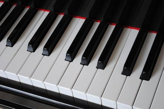 ВИДЕО: 6-годишен мега талант с виртуозно изпълнение на пиано