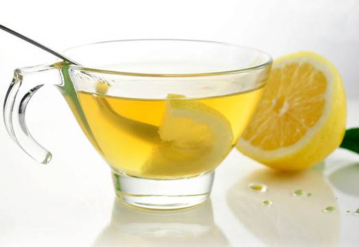 10 Reasons Why You Should Drink Warm Lemon Water in the Morning