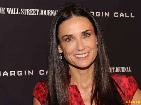 Пак зарязаха Деми Мур