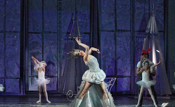 Коледен подарък от Балет Арабеск: Лешникотрошачката