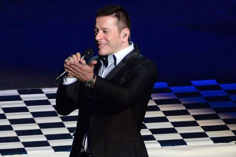 Georgiev в прегръдката на красива блондинка