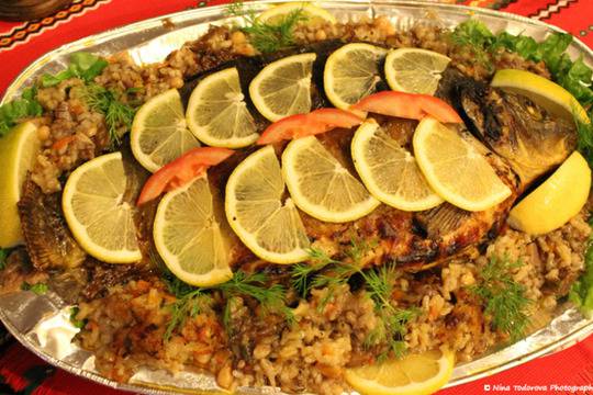 Шаран с ориз на фурна