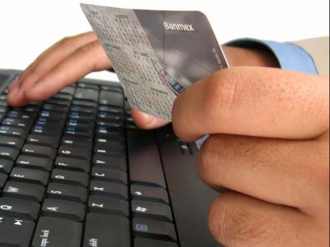 Теглят бърз кредит от наше име в Интернет