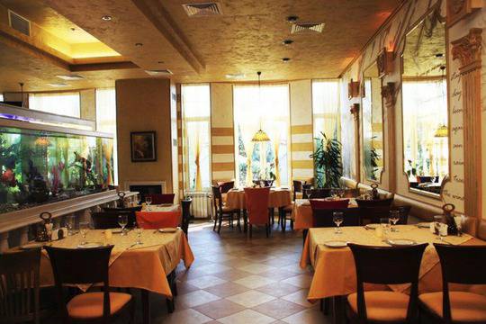 Ресторант-градина „Езерото“