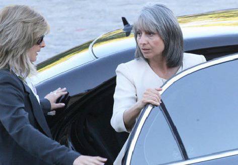 Откраднаха пистолета на охраната на Маргарита Попова