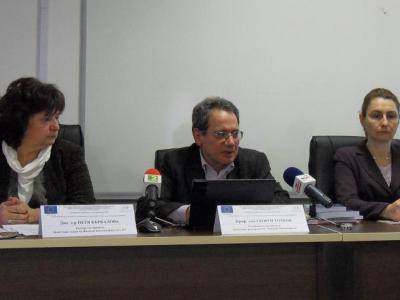 ПУ „Паисий Хилендарски“ работи по проект за електронно обучение