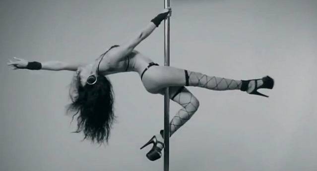 100 Kila пусна цензурирана версия на новия си сингъл