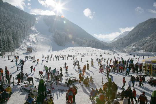 Караджова и Добрев решават за ски зоната в Банско