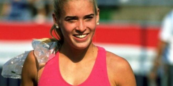 Топ лекоатлетка заработвала като проститутка