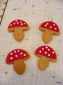 Kokona: Подготовка за Коледа – меденки, какаови бисквити и локумки