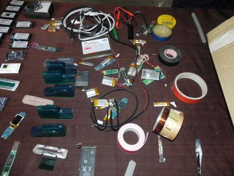 Банда точи чужди сметки с клонирани карти