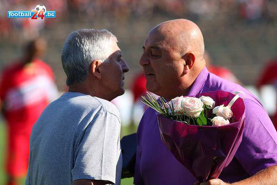 Венци: Киро (Домусчиев) обича да се показва по телевизора, като се среше така настрани