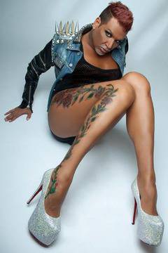 Новата песен на Азис е „Нещо мръсно“