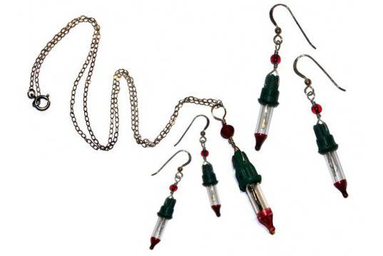 Направете си нещо красиво от развалените лампички за елха