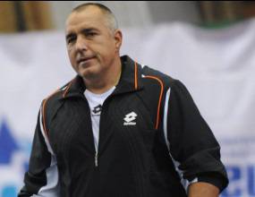 Премиерът Бойко Борисов получи плакет от БФТенис