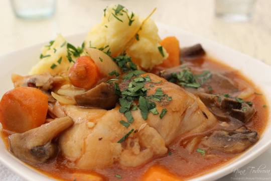 Пиле с гъби и моркови