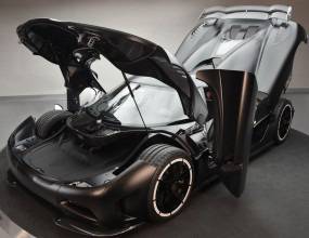 Уникален Koenigsegg за 888 888 евро