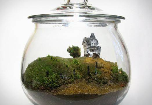 Артистичен терариум, вдъхновен от филм