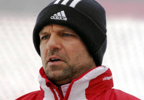 Стойчо Младенов на дузпата в ЦСКА – SportVox