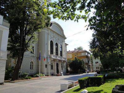 Декларации за патентен и туристически данък се подават до края на месеца