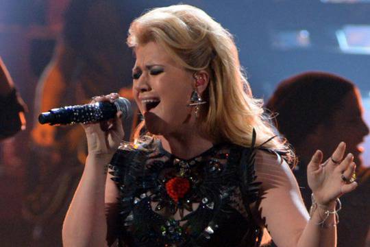 Кели Кларксън отслабва от любов