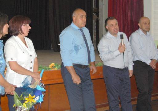 Борисов и Найденов посрещнали 2013-а в резиденция на Тато