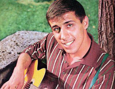 Адриано Челентано е роден на 6 януари 1938 г. в Милано