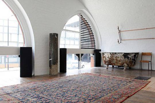 Апартамент в Лондон с интересен интериор