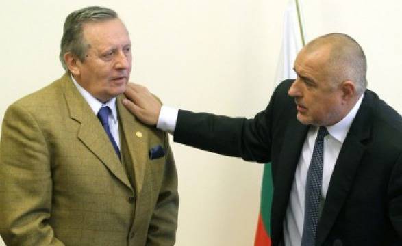 БАН ще обяснява на кабинета какво е „добросъседство с Македония“