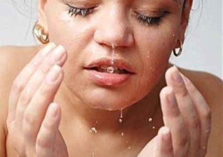 Как да забавим стареенето на кожата?