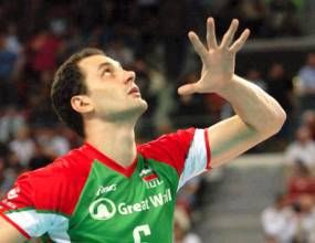 Петима българи продължават битката за Волейболен глобус 2012!