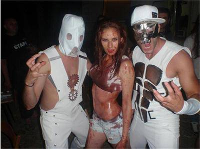 Българските Rammstein – огън, резачки и зомбита на сцената