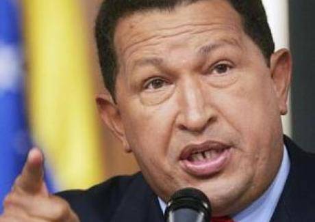 Уго Чавес се бори за живота си