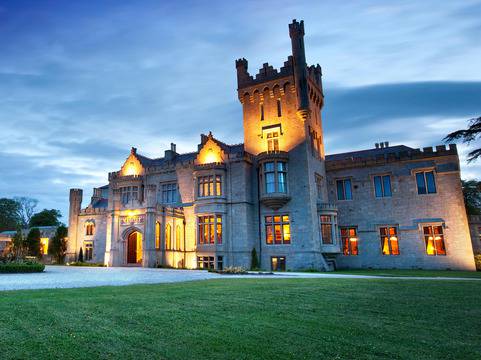 Най-красивите замъци, превърнати в хотели