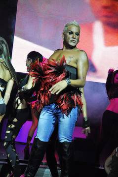 Опа! Скандал с Азис и измислен концерт видяна 8336 коментари 15