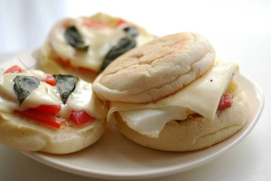 Сандвичи с босилек