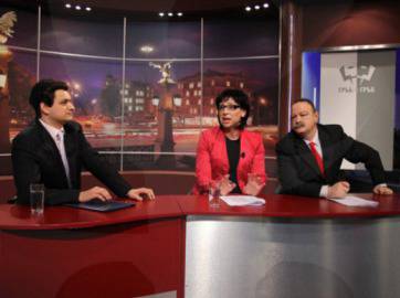 Слави се изгаври с Цветанка Ризова и Димитър Цонев