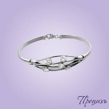 Защо да изберем сребърна гривна?