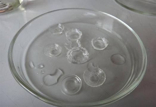 Руснаци изобретиха лечебни лещи за очи