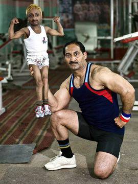 Той бе най-малкият културист в света