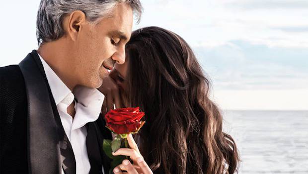 Премиера: Quizas, Quizas, Quizas на Андреа Бочели и JLo