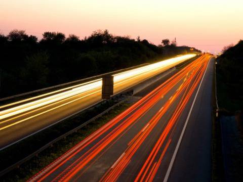 България е сред страните с най-бърз и евтин интернет в света