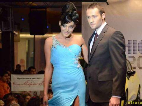 Двама абитуриенти спечелиха бляскав бал от „Мол Русе“