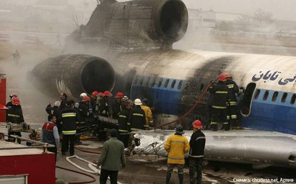 Самолет с 20 души на борда се разби в Казахстан, няма оцелели